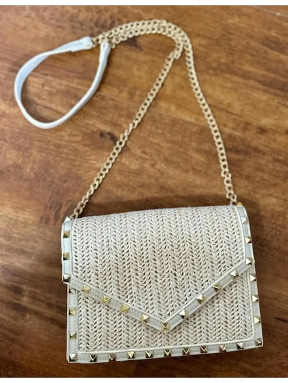 Boutique Studded Straw Crossbody Bag with Gold Chain